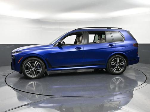 2024 BMW X7 M60i