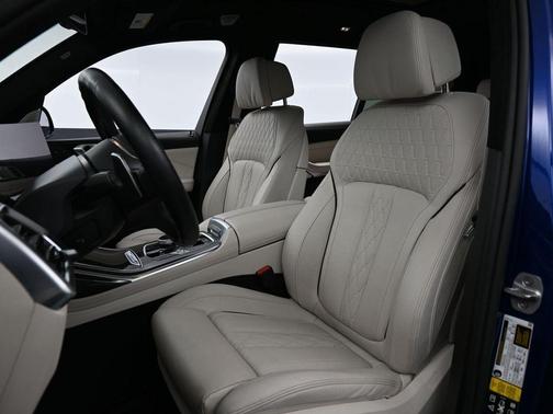2024 BMW X7 M60i