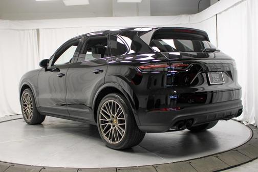 2023 Porsche Cayenne