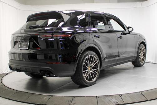 2023 Porsche Cayenne