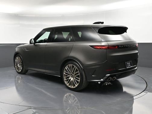 2025 Land Rover Range Rover Sport P635 SV Edition Two