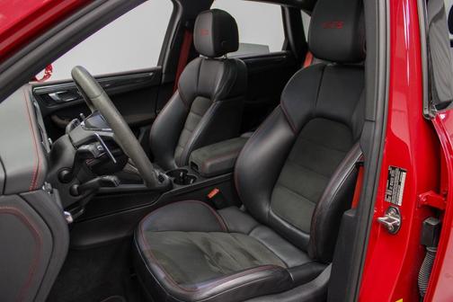2022 Porsche Macan GTS
