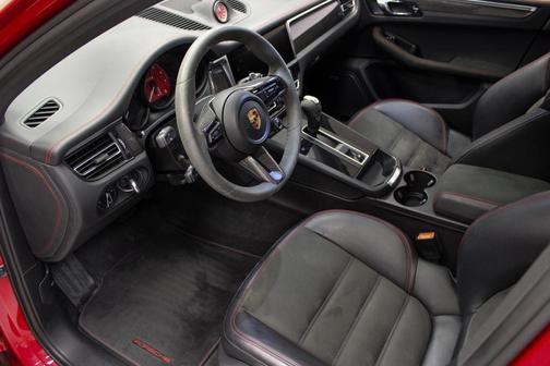 2022 Porsche Macan GTS