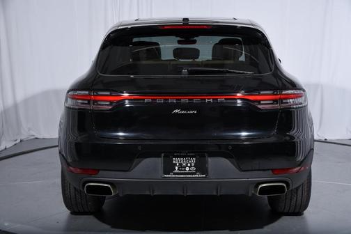 2021 Porsche Macan Base