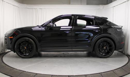 2025 Porsche Cayenne Turbo GT