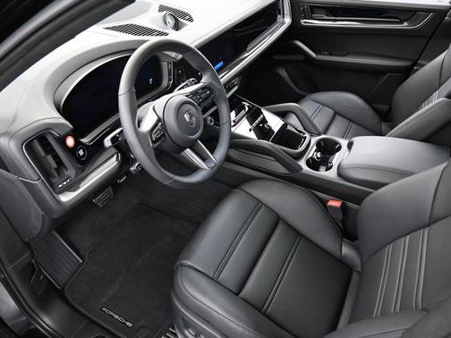 2025 Porsche Cayenne Turbo