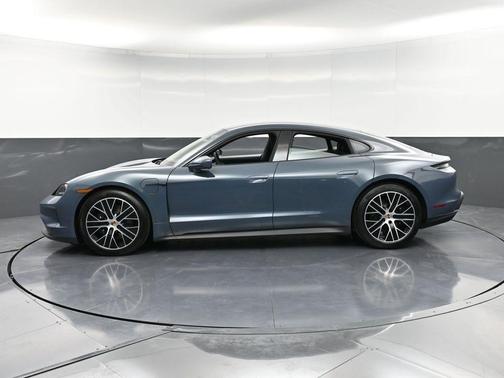 2025 Porsche Taycan 4
