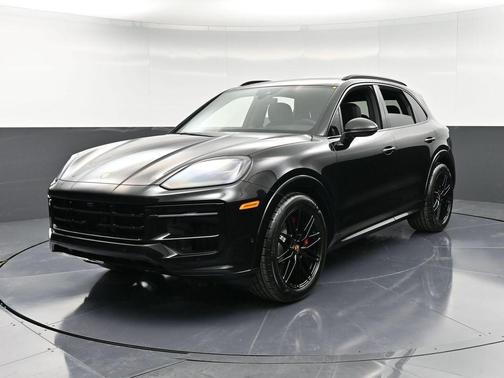 2026 Porsche Cayenne GTS