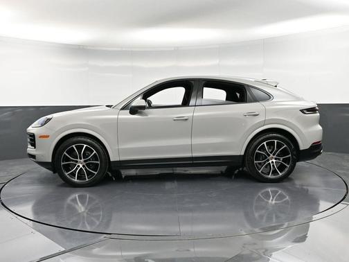 2026 Porsche Cayenne AWD