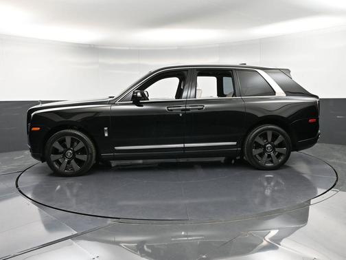 2022 Rolls-Royce Cullinan 