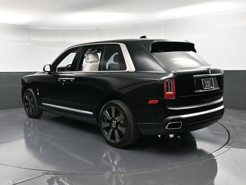 2022 Rolls-Royce Cullinan 