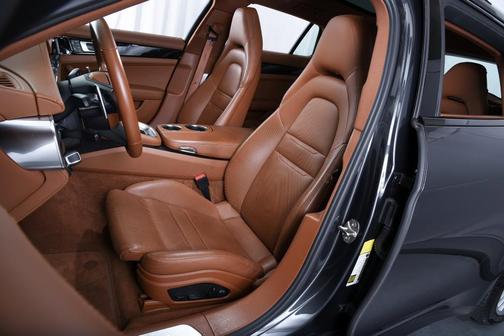 2022 Porsche Panamera E-Hybrid Sport Turismo 4S
