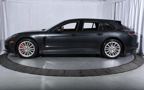 2022 Porsche Panamera E-Hybrid Sport Turismo 4S