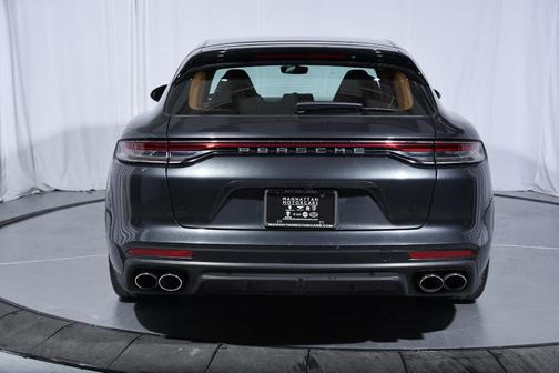 2022 Porsche Panamera E-Hybrid Sport Turismo 4S
