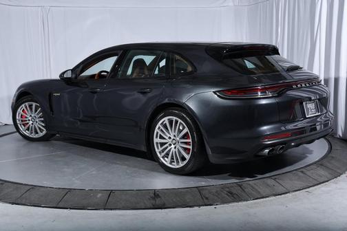 2022 Porsche Panamera E-Hybrid Sport Turismo 4S