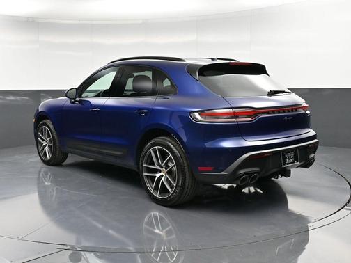 2025 Porsche Macan 