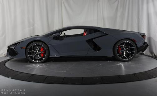 2024 Lamborghini Revuelto Base