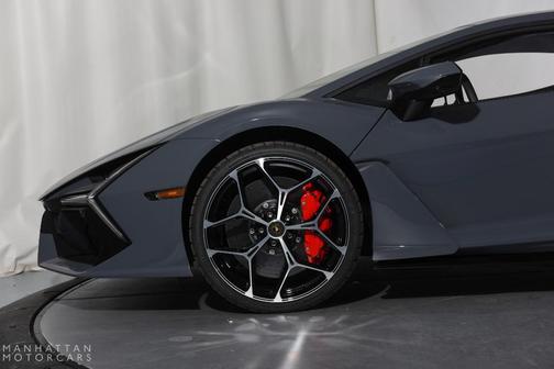 2024 Lamborghini Revuelto Base