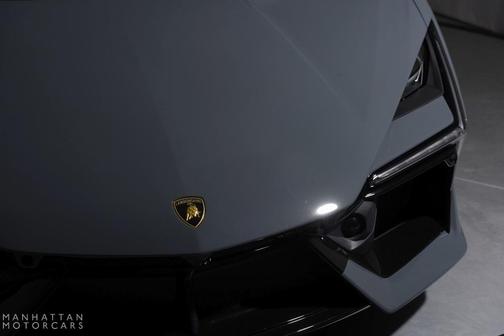 2024 Lamborghini Revuelto Base
