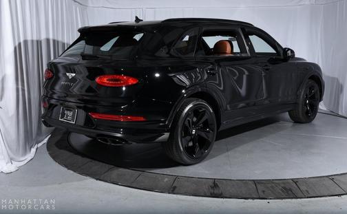 2025 Bentley Bentayga V8