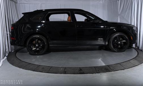 2025 Bentley Bentayga V8