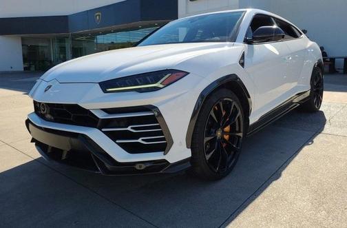 2021 Lamborghini Urus 
