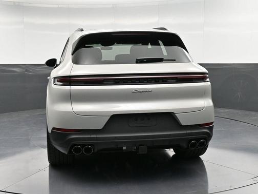 2026 Porsche Cayenne AWD