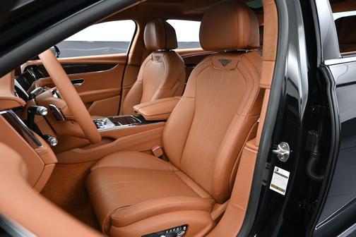 Beluga Black 2026 Bentley Flying Spur Base