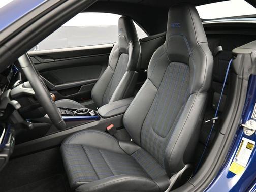 2025 Porsche 911 Carrera T