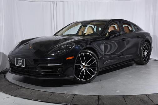 2022 Porsche Panamera 4 Platinum Edition