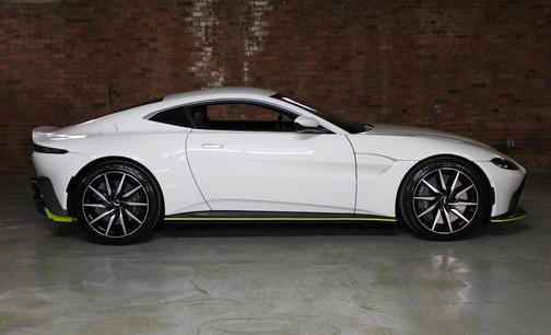 2020 Aston Martin Vantage Base