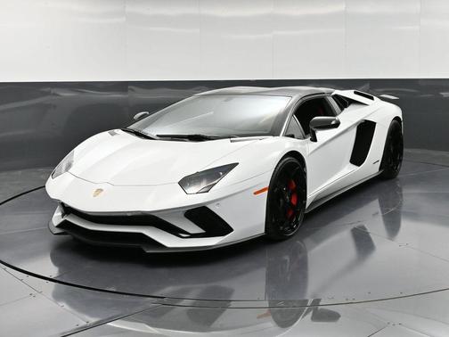 2019 Lamborghini Aventador S Base