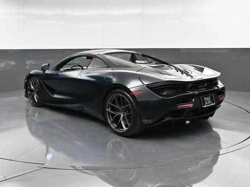 2020 McLaren 720S 