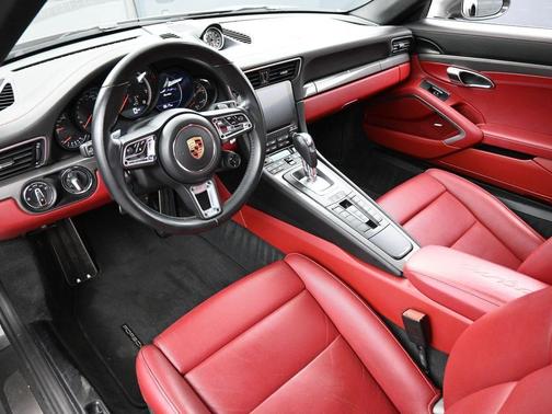 Agate Gray Metallic 2017 Porsche 911 Turbo