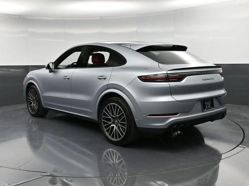 2022 Porsche Cayenne Turbo Coupe AWD