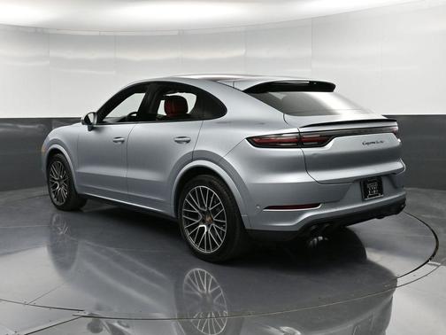 2022 Porsche Cayenne Turbo Coupe AWD