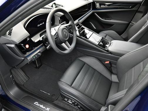 2026 Porsche Panamera Turbo S