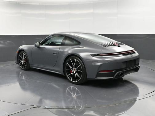 2026 Porsche 911 Carrera 4S