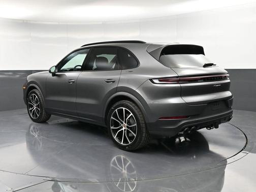2026 Porsche Cayenne Base