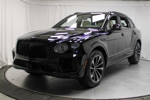 2025 Bentley Bentayga V8