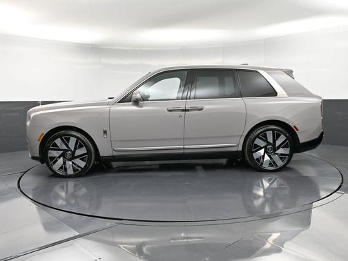 2026 Rolls-Royce Cullinan 