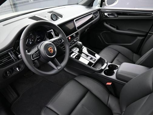 Chalk 2026 Porsche Macan Base