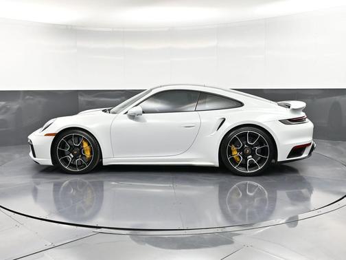 2021 Porsche 911 Turbo S