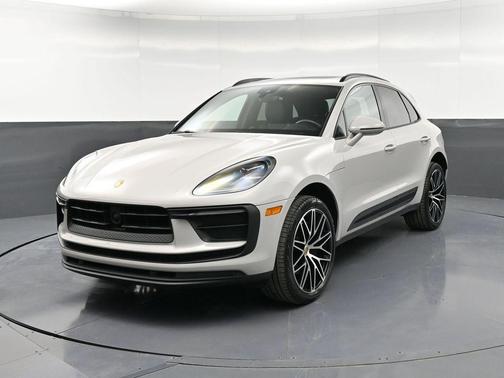 Chalk 2023 Porsche Macan