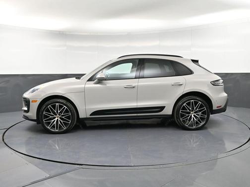 Chalk 2023 Porsche Macan