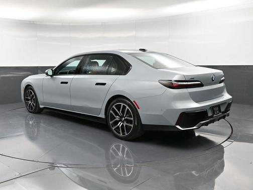 2024 BMW 740 i xDrive