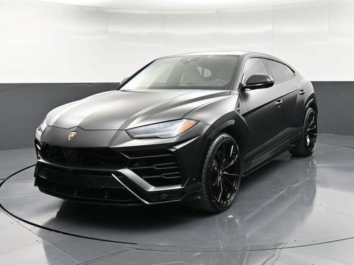 2020 Lamborghini Urus Base
