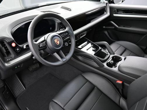 2026 Porsche Cayenne Base