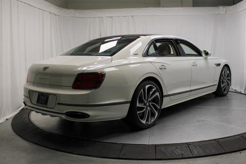 2025 Bentley Flying Spur Speed