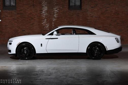 2025 Rolls-Royce Spectre 